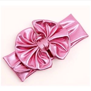 Metallic bowknot headband
